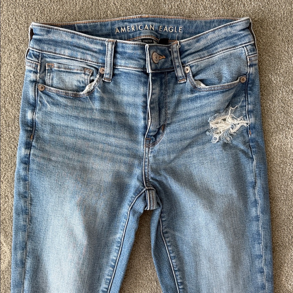 American Eagle Outfitters Light Blue Distressed Flare Jeans - Picture 4 of 6